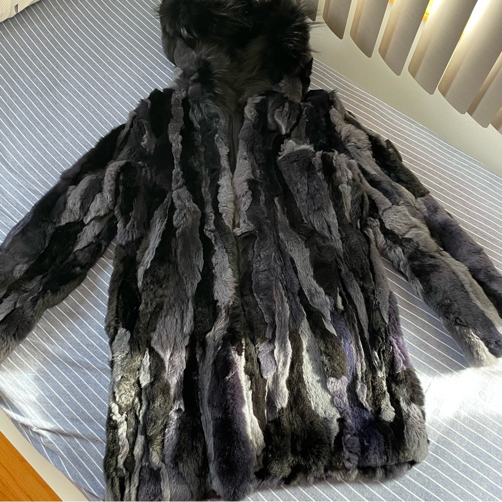 Giorgio Italy Fur coat